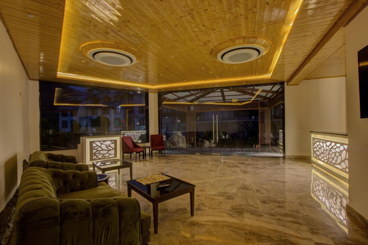 Woodrock Luxury Boutique Hotel Manāli Екстериор снимка