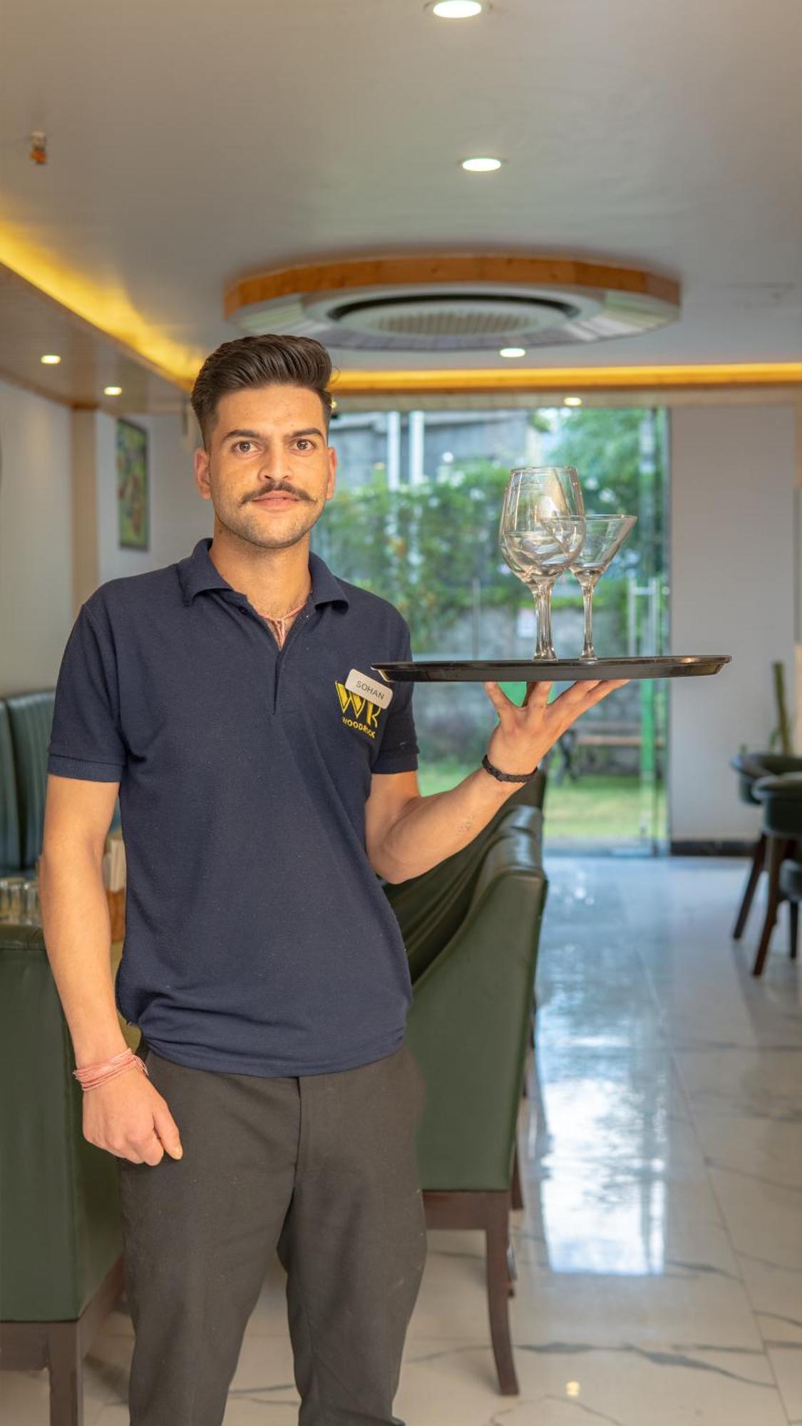 Woodrock Luxury Boutique Hotel Manāli Екстериор снимка