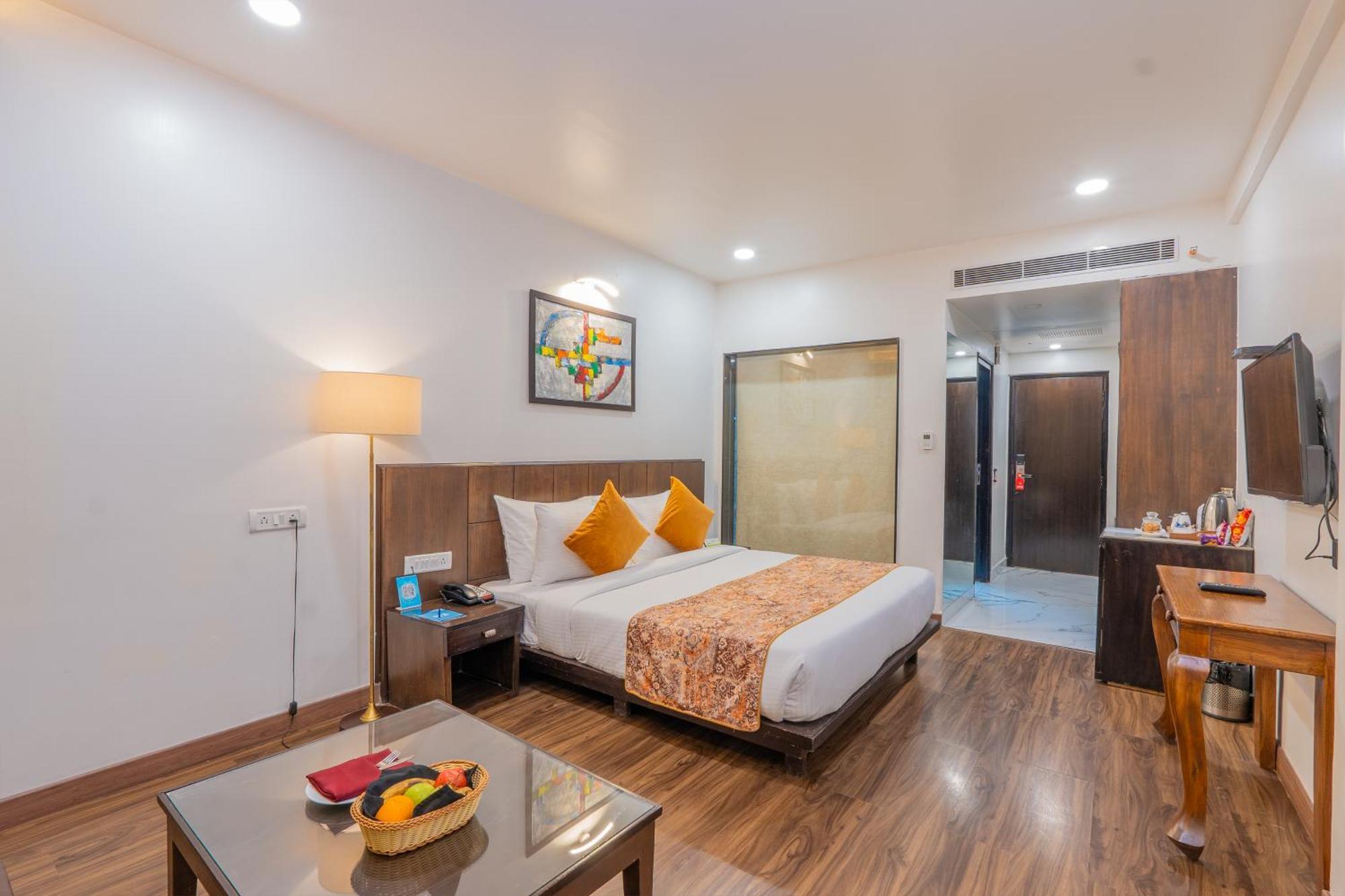 Woodrock Luxury Boutique Hotel Manāli Екстериор снимка