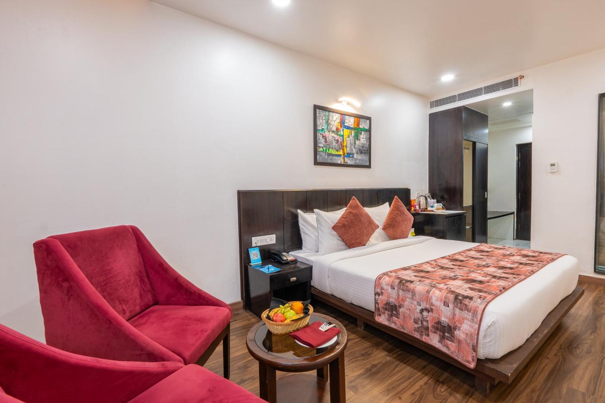 Woodrock Luxury Boutique Hotel Manāli Екстериор снимка