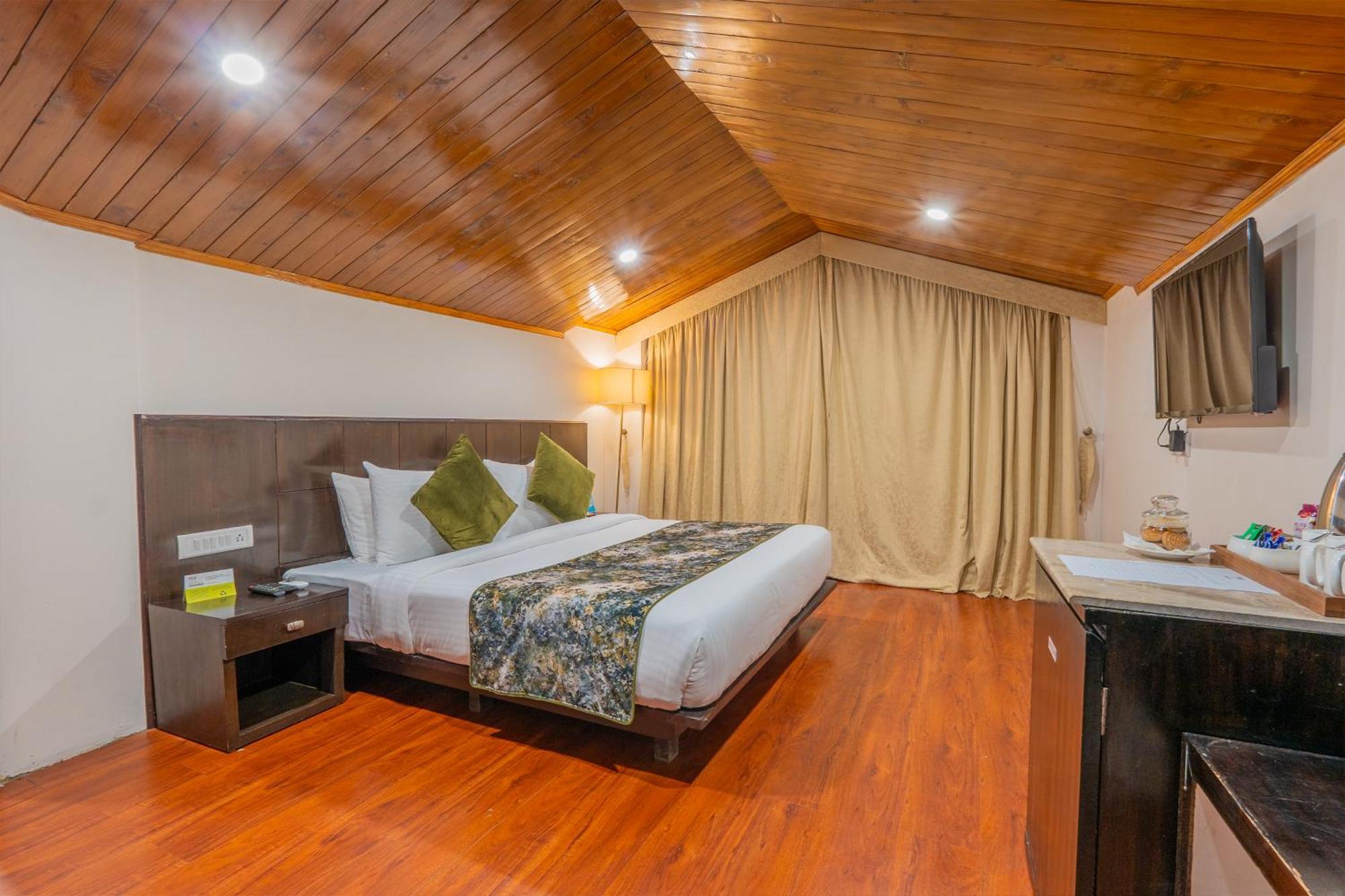 Woodrock Luxury Boutique Hotel Manāli Екстериор снимка